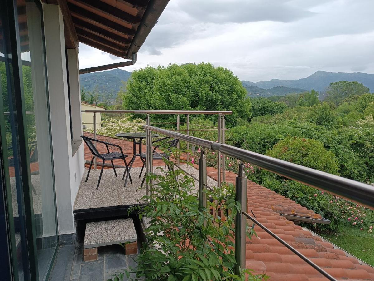 Pietrasanta - Versilia - Villa Arzilla Garden Con Piscina Тонфано Экстерьер фото